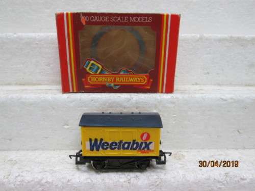 OO SCALE : HORNBY GOODS (WEETABIX) BOXED - LOT 914V