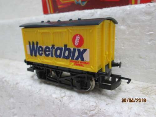 OO SCALE : HORNBY GOODS (WEETABIX) BOXED - LOT 914V