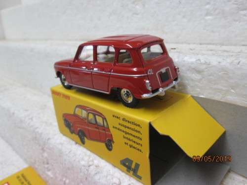 DIE CAST : DINKY TOYS RENAULT 4L (BOXED) - LOT 999V