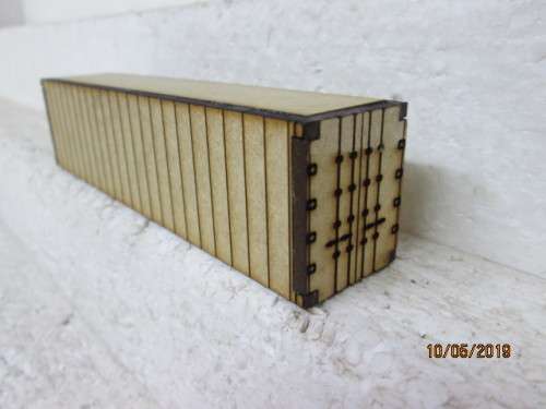 REDUCED TO CLEAR : HO SCALE : LASER CUT 40' CONTAINER (12 metre)