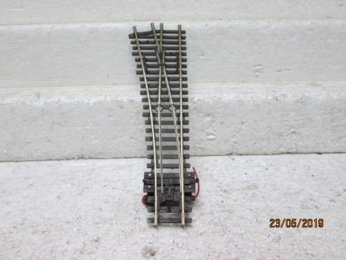 HO/OO SCALE : PECO LEFT HAND POINT WITH FITTED MOTOR - LOT 392W