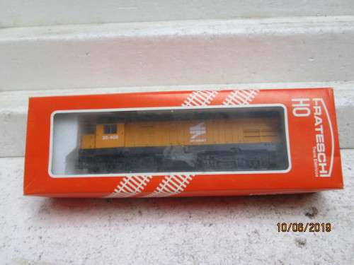 HO SCALE : FRATESCHI SAR CLASS 35 DIESEL LOCOMOTIVE (BOXED) - LOT 429W
