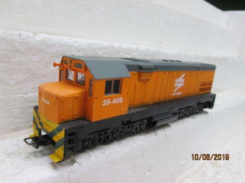 HO SCALE : FRATESCHI SAR CLASS 35 DIESEL LOCOMOTIVE (BOXED) - LOT 429W
