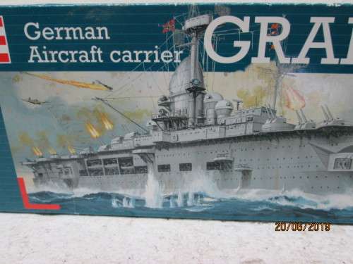 REVELL : 1:720 SCALE "GRAF ZEPPELIN" GERMAN AIRCRAFT CARRIER KIT  (BOXED) - LOT 508W