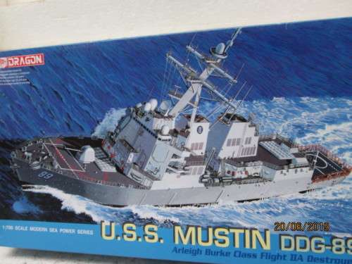 DRAGON : 1:700 SCALE U.S.S. MUSTIN DDG-89 DESTROYER KIT  (BOXED) - LOT 510W