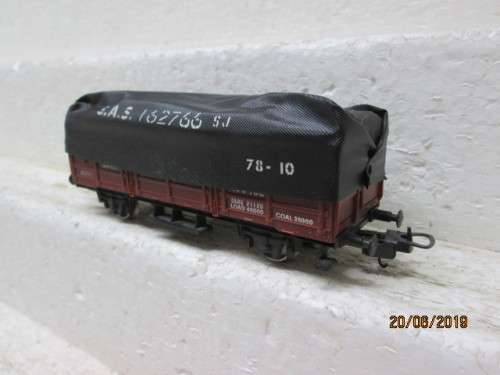 HO SCALE : LIMA SAR ES WAGON WITH TARP.  (BOXED) - LOT 515W