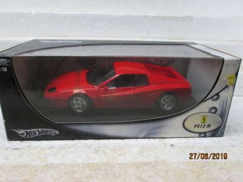 1:18 SCALE HOTWHEELS  : F512 M FERRARI (BOXED) - LOT 573W