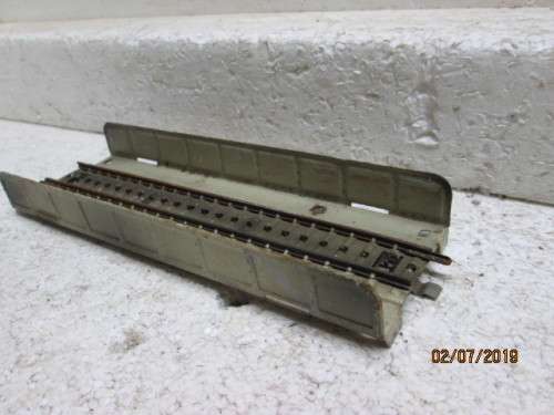 HO SCALE MARKLIN M TRACK BRIDGE (SOLID SIDES) - LOT 646W