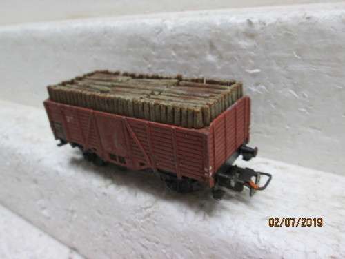 HO SCALE MARKLIN OPEN GOODS WITH WOOD LOAD - LOT 656W