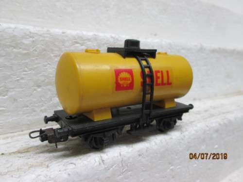 HO SCALE : LIMA SHELL TANKER - LOT 709W