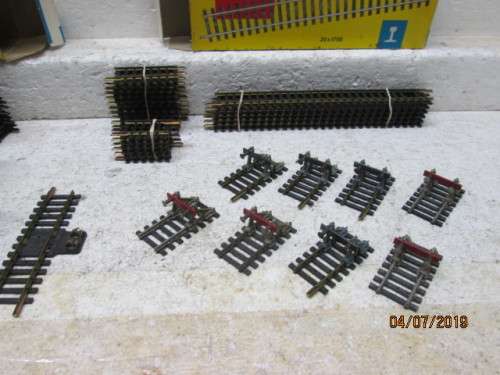 HO SCALE : FLEISHMANN BRASS TRACK x 169 PIECES. (LARGE AMOUNT) - LOT 715W
