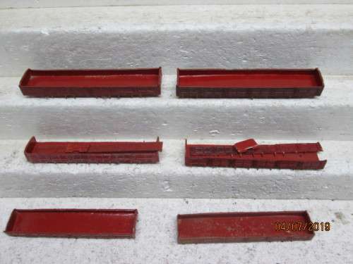 HO SCALE : SAR DZ WAGONS x6 FOR REPAIR - LOT 758W