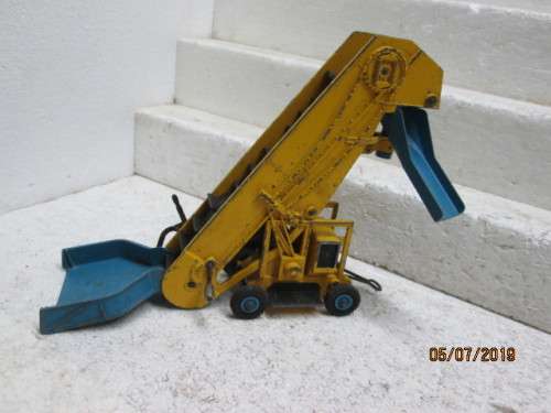 REDUCED TO CLEAR : DINKY SUPER TOYS : ELEVATOR LADDER No 954 - LOT 764W