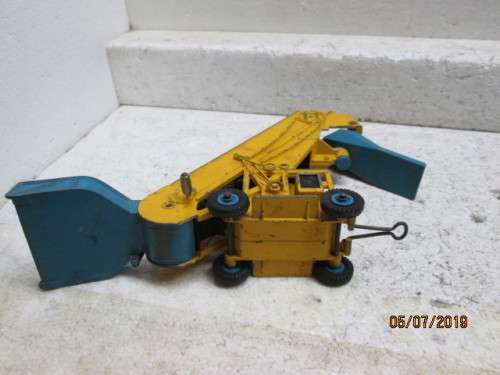 REDUCED TO CLEAR : DINKY SUPER TOYS : ELEVATOR LADDER No 954 - LOT 764W