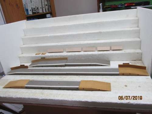OO SCALE : HORNBY DUBLO PLATFORMS - LOT 780W