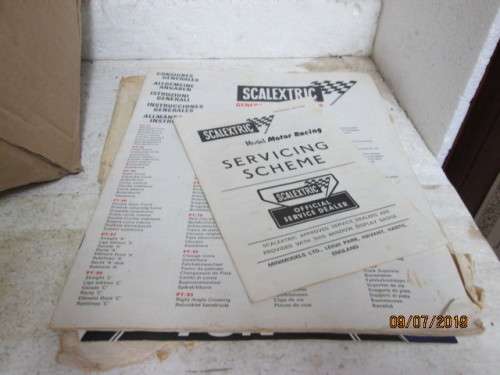 SCALEXTRIC SET  (BOXED) - LOT 699W