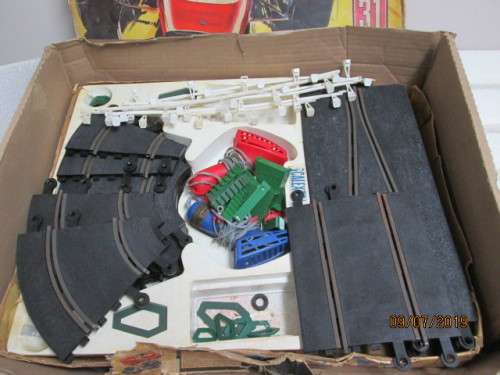 SCALEXTRIC SET  (BOXED) - LOT 699W