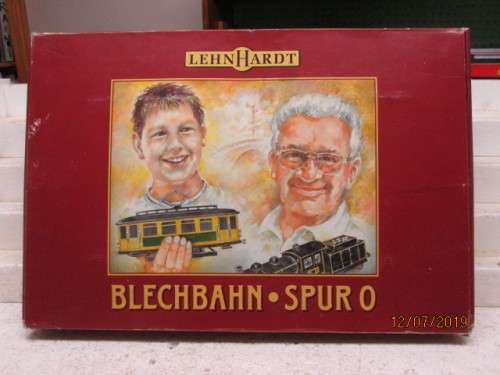 REDUCED TO CLEAR : O SCALE : LEHNHARDT BLECHBAHN SPUR O TRAIN SET (BOXED) - LOT 841W