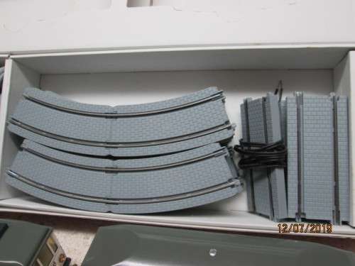 REDUCED TO CLEAR : O SCALE : LEHNHARDT BLECHBAHN SPUR O TRAIN SET (BOXED) - LOT 841W