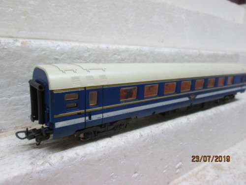 HO SCALE : LIMA SAR BLUE TRAIN FIRST CLASS COACH (BOXED) - LOT 927W