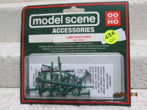 HO/OO SCALE : MODEL SCENE - LAMP POST (GAS) - LOT 43X