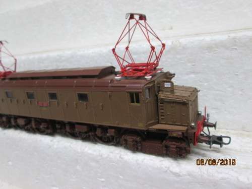 HO SCALE : RIVAROSSI : E428.113 ELECTRIC FS LOCOMOTIVE (BOXED) - LOT 153X