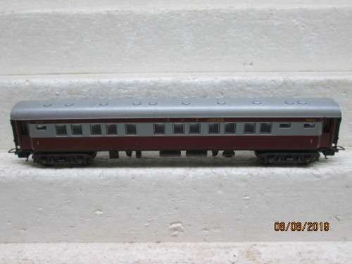 HO SCALE : LIMA SAR TRANS-KAROO FIRST CLASS COACH (BOXED) - LOT 204X