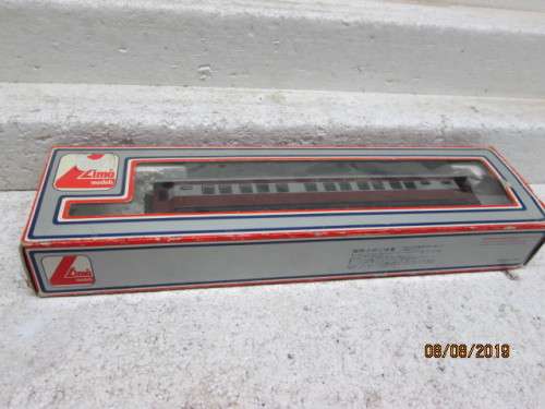 HO SCALE : LIMA SAR TRANS-KAROO FIRST CLASS COACH (BOXED) - LOT 204X