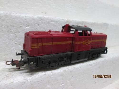 HO SCALE : LIMA SAR ENTRY LEVEL DIESEL LOCOMOTIVE - LOT 233X