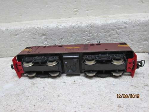 HO SCALE : LIMA SAR BROWN 5E DUMMY LOCOMOTIVE - LOT 255X