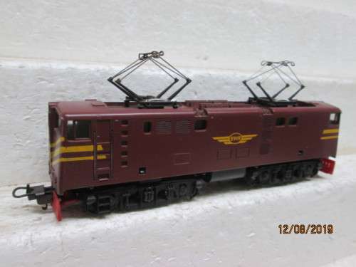 HO SCALE : LIMA SAR BROWN 5E POWER LOCOMOTIVE (NEW SPEC BOGIES) - LOT 257X