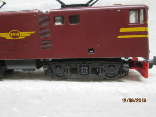 HO SCALE : LIMA SAR BROWN 5E POWER LOCOMOTIVE (NEW SPEC BOGIES) - LOT 257X