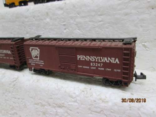 N SCALE : ATLAS x3 BOX CARS PLUS GUARD VAN - LOT 498X