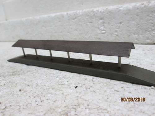 N SCALE : STATION BUILDING WITH PLATFORMS - LOT 519X