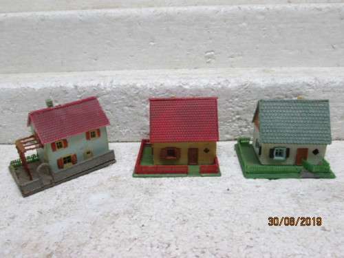 N SCALE : x3 HOUSES - LOT 521X