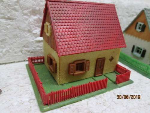 N SCALE : x3 HOUSES - LOT 521X