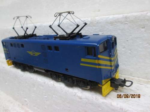 HO SCALE : LIMA SAR BLUE 5E ELECTRIC LOCOMOTIVE -  LOT 631X