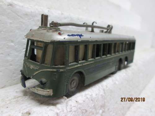 HO SCALE : RIVAROSSI  TRAM STYLE BUS - LOT 797X