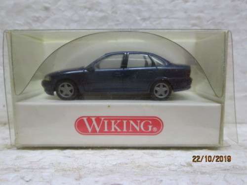 HO SCALE : WIKING OPEL ASTRA (BOXED) - LOT 42Y