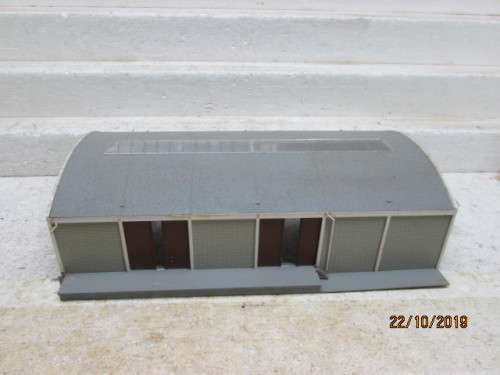 HO SCALE : LARGE ENGINE SHED / OFF-LOADING SHED - LOT 66Y