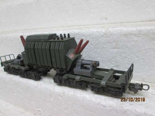 HO SCALE : LIMA EXTRA HEAVY WAGON WITH TRANSFORMER LOAD (BOXED) - LOT 91Y