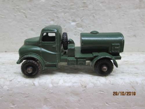 MATCHBOX / LESNEY : AUSTIN 200 GALLON WATER TRUCK No 71 - LOT 206Y