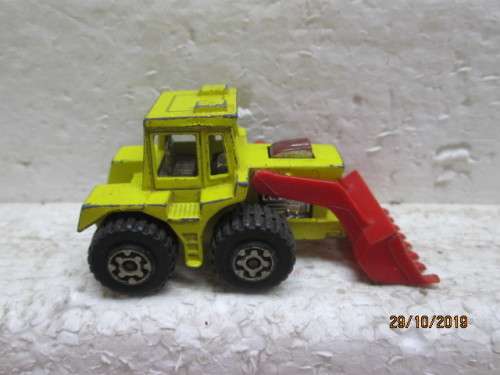 MATCHBOX SUPERFAST : TRACTOR SHOVEL No 29 - LOT 214Y
