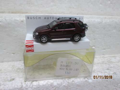 HO SCALE : BUSCH MERCEDES BENZ M CLASS (BOXED) - LOT 299Y
