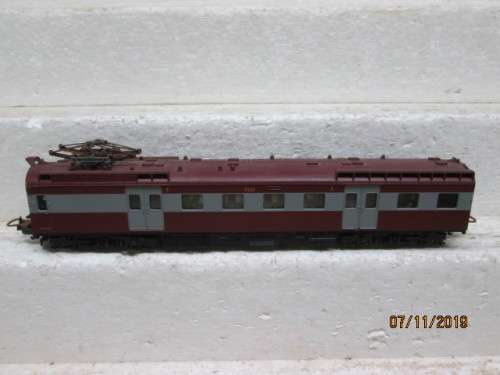 HO SCALE : LIMA SAR THIRD CLASS SUBURBAN DUMMY UNIT (BOXED) - LOT 478Y