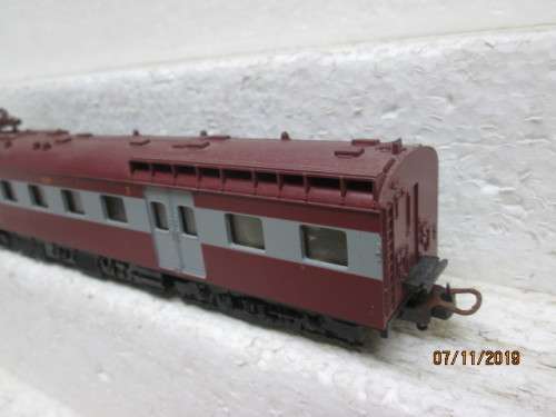 HO SCALE : LIMA SAR THIRD CLASS SUBURBAN DUMMY UNIT (BOXED) - LOT 478Y