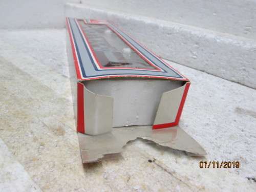 HO SCALE : LIMA SAR THIRD CLASS SUBURBAN DUMMY UNIT (BOXED) - LOT 478Y