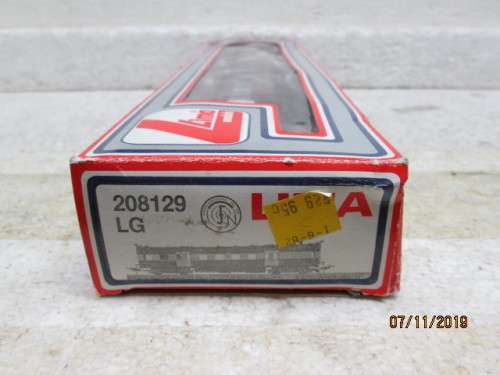 HO SCALE : LIMA SAR FIRST CLASS SUBURBAN POWER UNIT (BOXED) - LOT 479Y