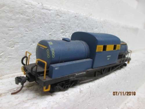 HO SCALE : SAR STEAM / HEATER VAN  - LOT 482Y