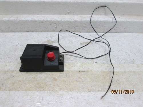 HO SCALE : HORNBY CONTROLLER ONLY - LOT 493Y